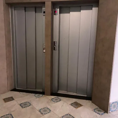 Lindamar Seeside Loft Apartment